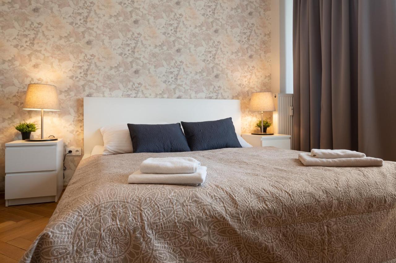 Luxury Apartment In Prime Location プラハ エクステリア 写真