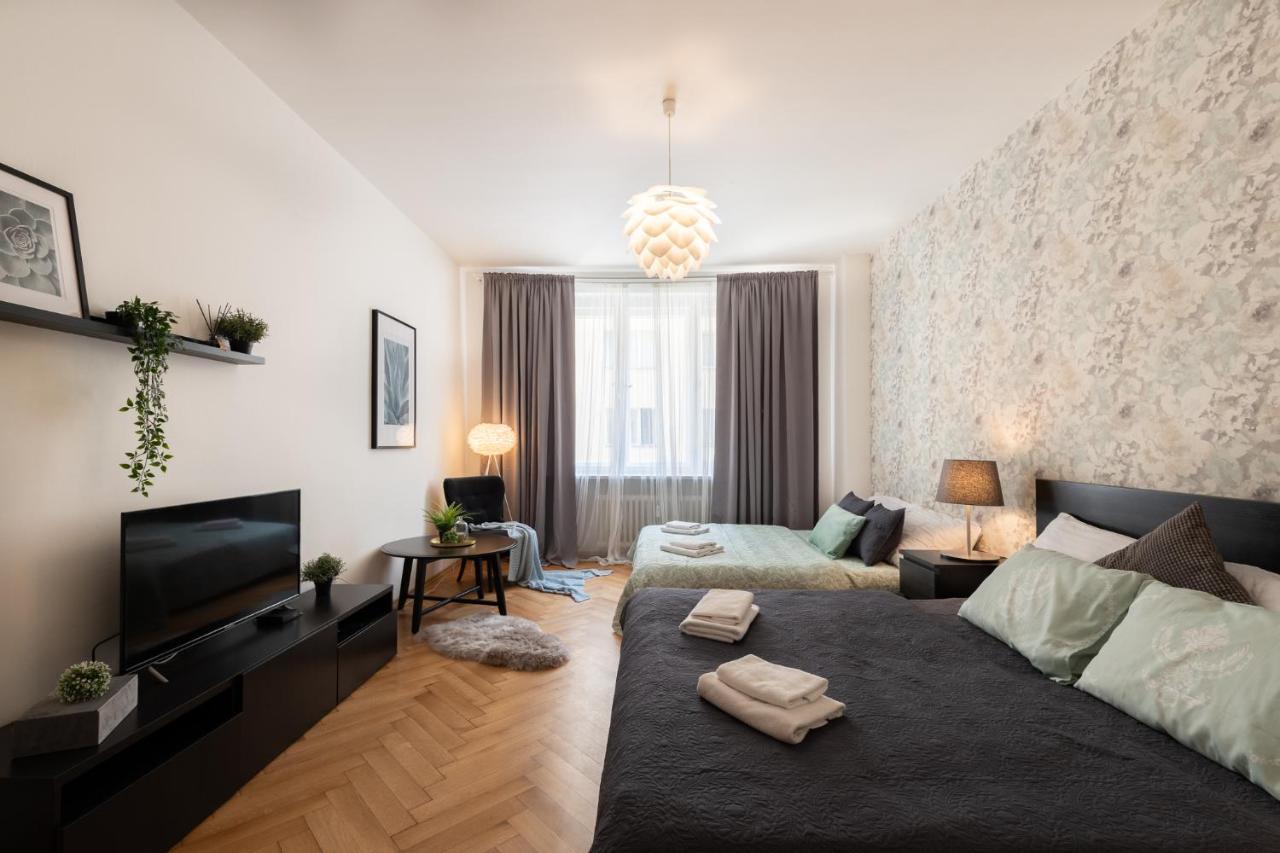 Luxury Apartment In Prime Location プラハ エクステリア 写真