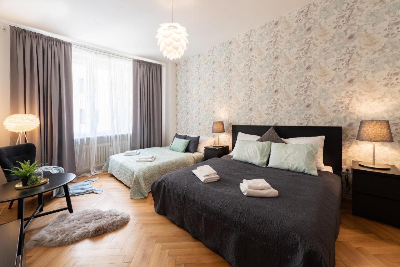 Luxury Apartment In Prime Location プラハ エクステリア 写真